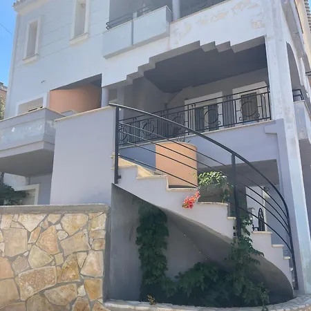 Villa Danais Luxury House