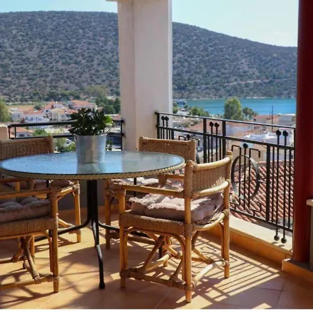 Danais Luxury House *